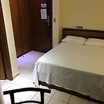 Oft Plaza Oeste Hotel