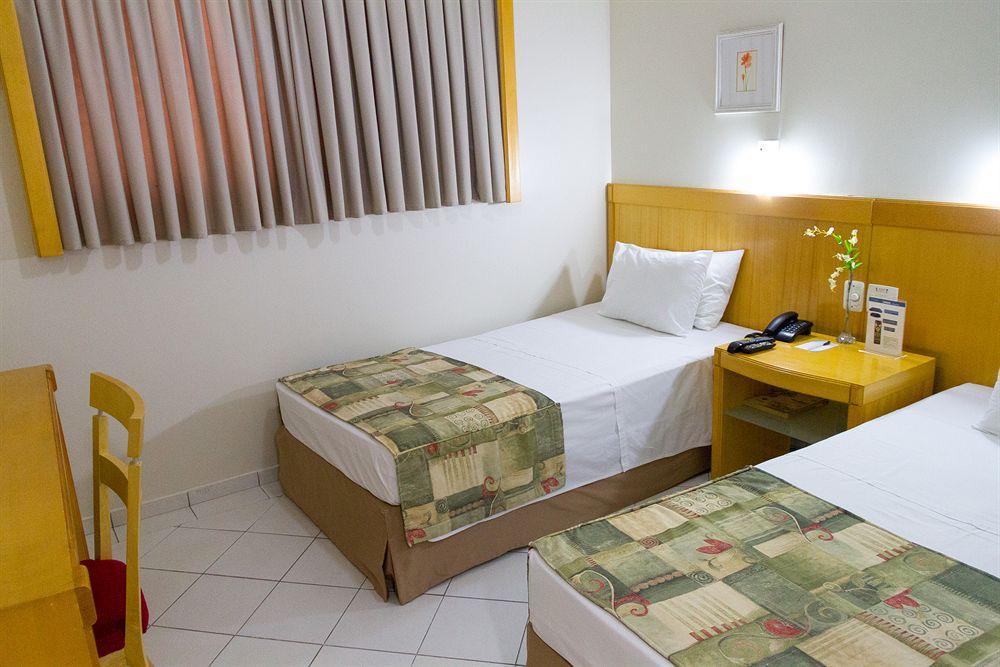 Oft Plaza Oeste Hotel