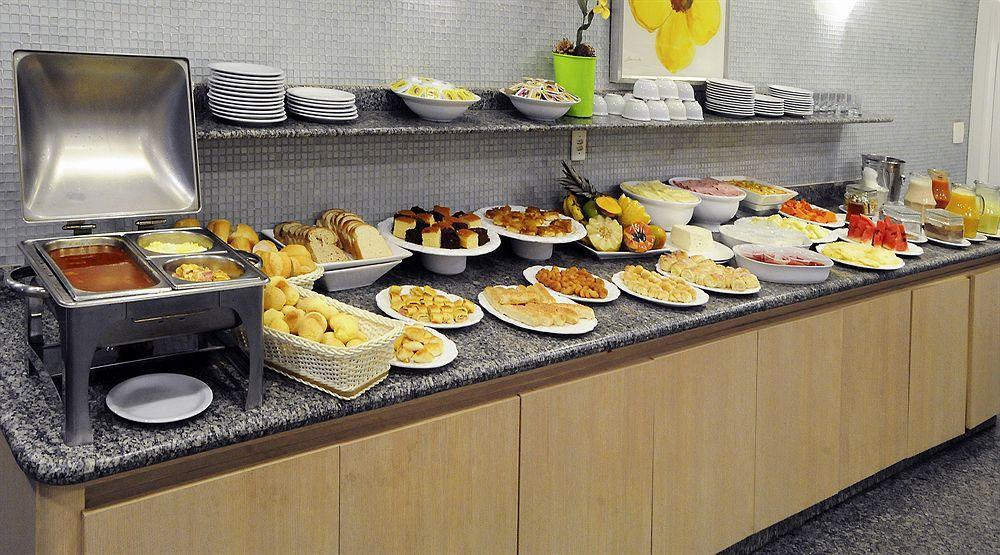 Oft Plaza Oeste Hotel