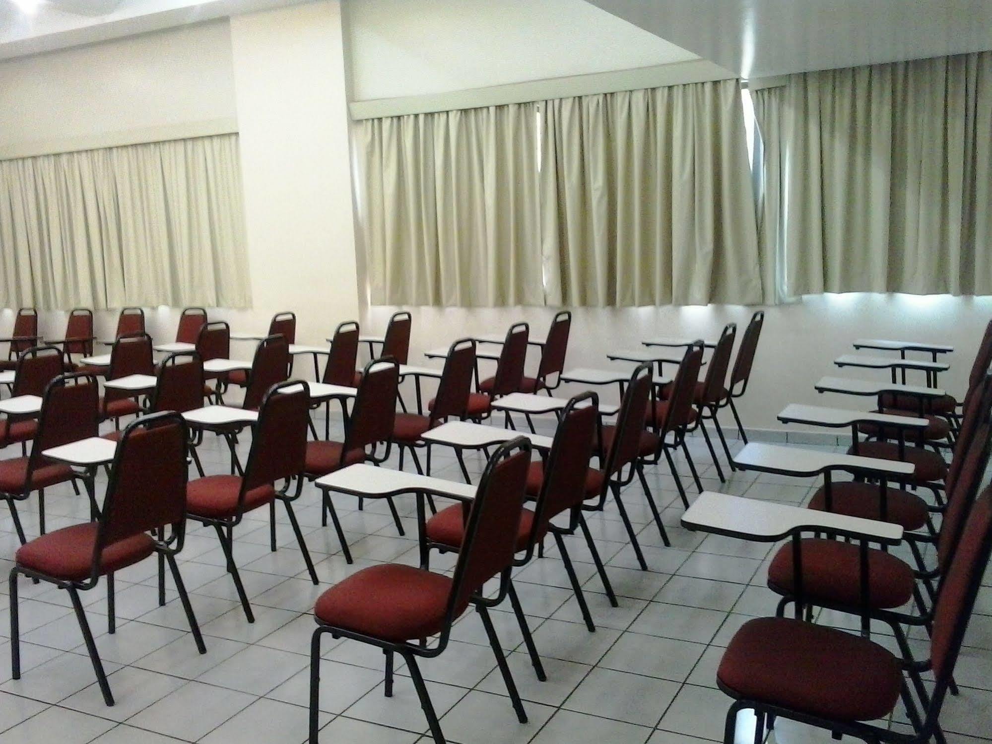 Oft Plaza Oeste 3* Goiania